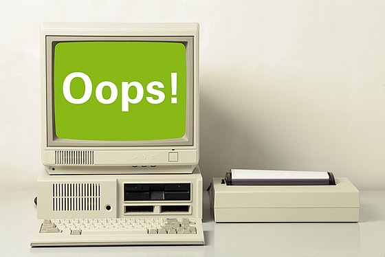 Alter Computer mit 404 Hinweis auf dem Bildschirm